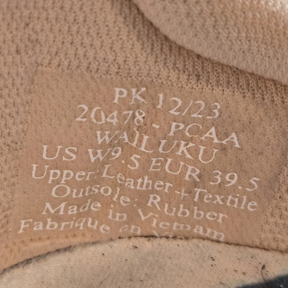 Olukai Wailuku Womens 9.5 Peach Swell Sneaker Shoes 20478-PCAA Excellent HTF - Picture 4 of 10